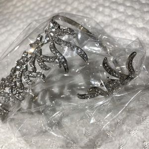 #63 White Austrian Crystal Palm Cuff Bracelet(6.5-7) & ring (6-7) in Silvertone